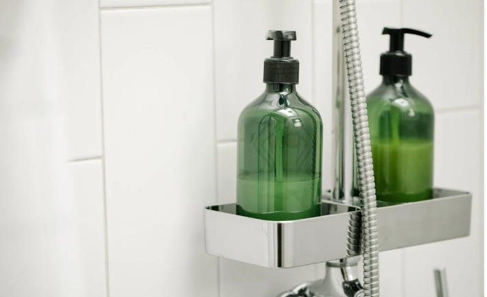 Quiet Luxury & High-Performance Plastic Bathroom Accessories